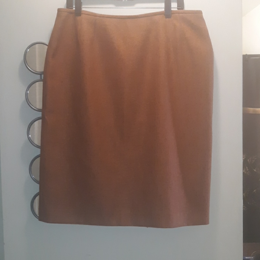 🌺COPPER COLORED Skirt